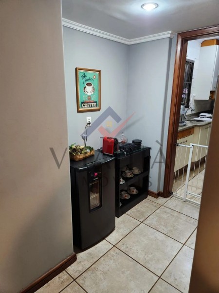 Apartamento à venda com 4 quartos, 196m² - Foto 9