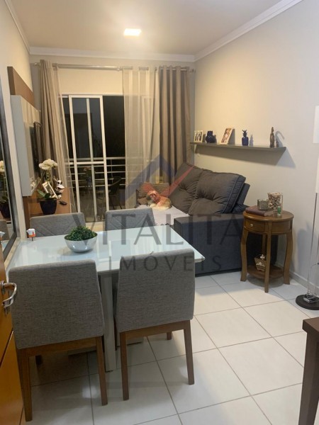 Apartamento à venda com 2 quartos, 70m² - Foto 2