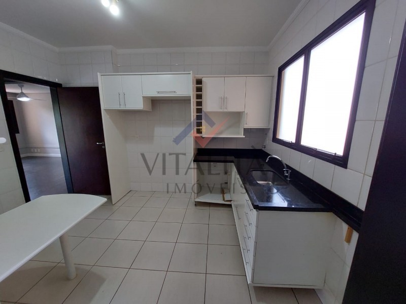 Apartamento para alugar com 3 quartos, 140m² - Foto 28