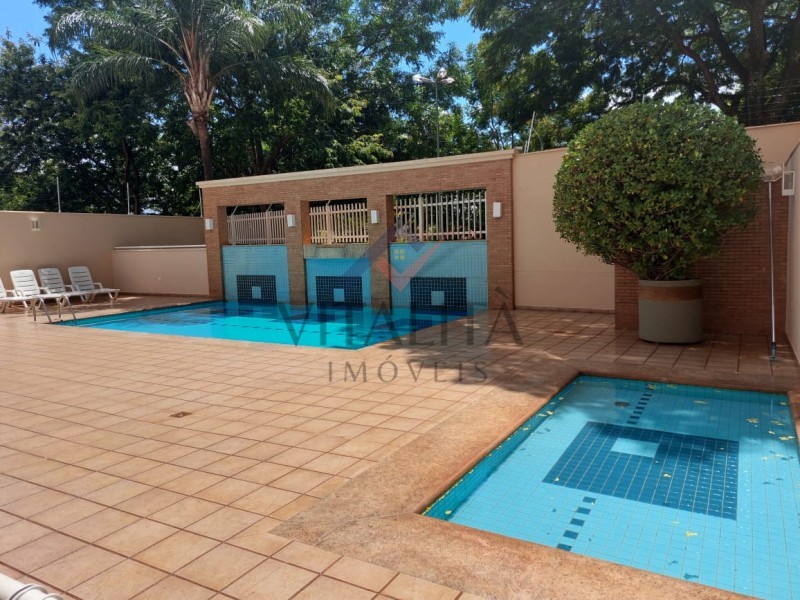 Apartamento para alugar com 3 quartos, 140m² - Foto 34