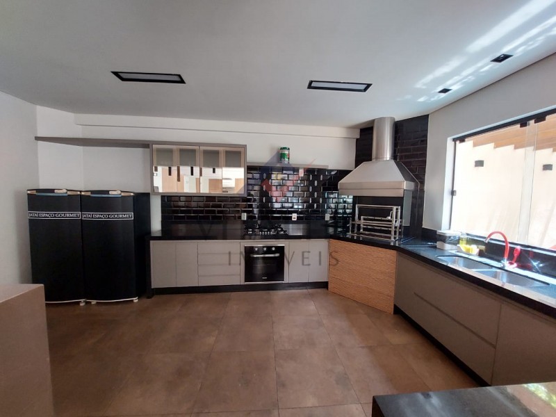 Apartamento para alugar com 3 quartos, 140m² - Foto 37