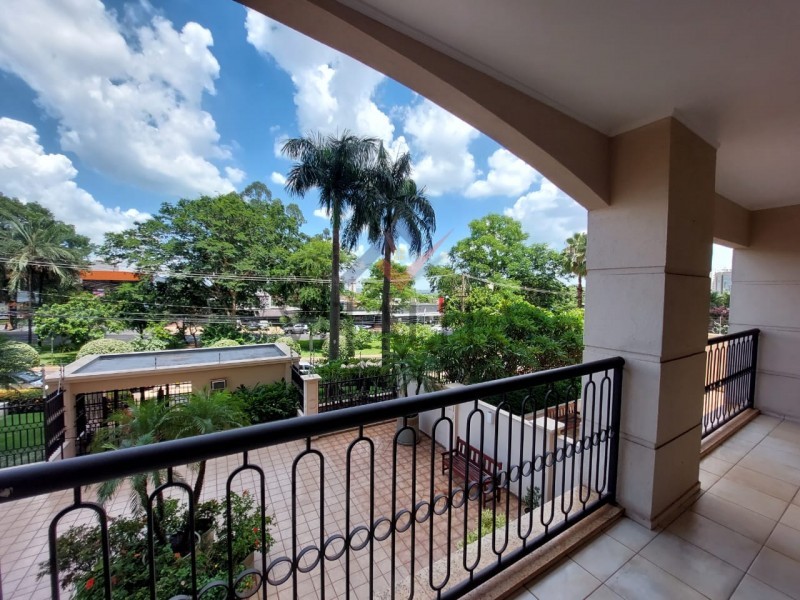 Apartamento para alugar com 3 quartos, 140m² - Foto 4