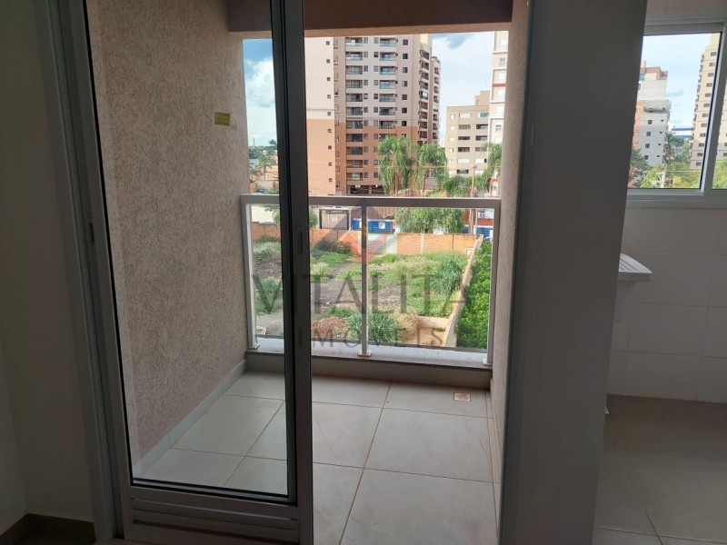 Apartamento à venda e aluguel com 1 quarto, 30m² - Foto 1