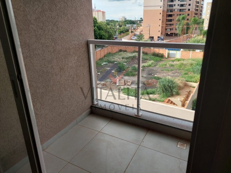 Apartamento à venda e aluguel com 1 quarto, 30m² - Foto 2