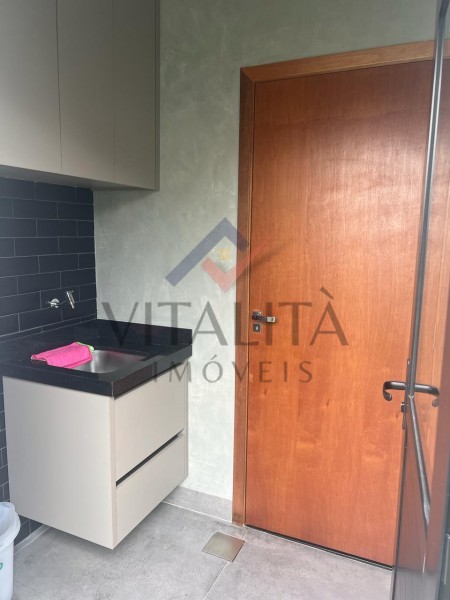 Casa para alugar com 3 quartos, 300m² - Foto 20
