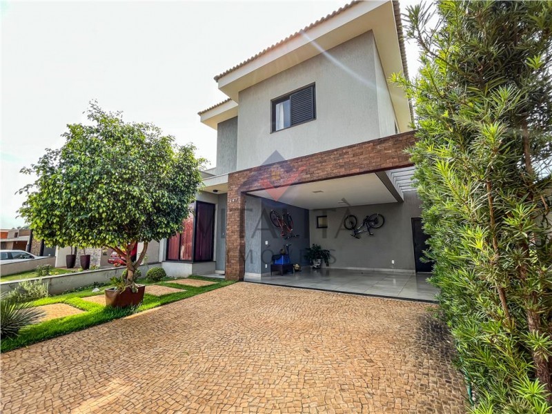 Casa, 3 quartos, 244 m² - Foto 1