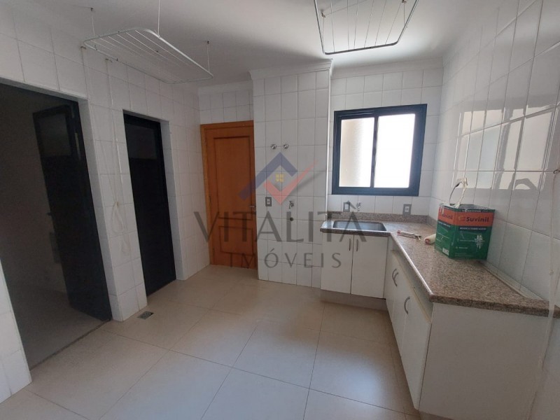 Apartamento para alugar com 3 quartos, 166m² - Foto 14