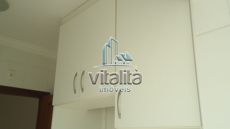 Apartamento para alugar com 2 quartos, 70m² - Foto 19