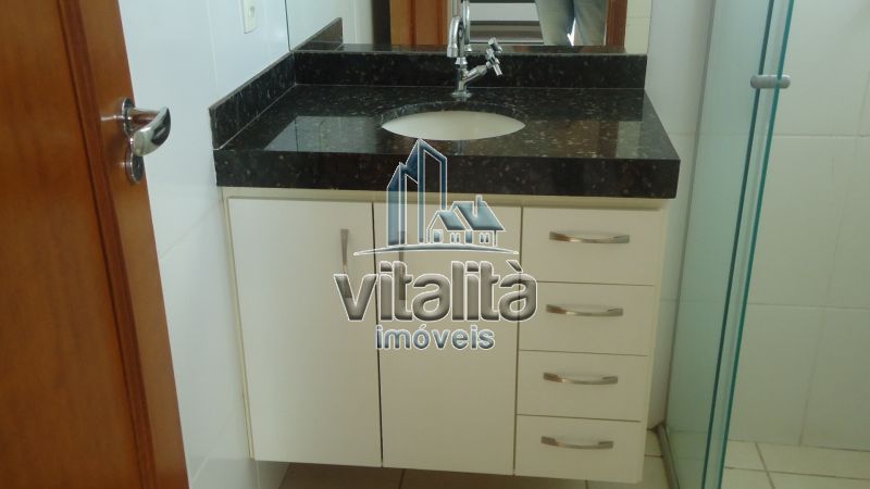 Apartamento para alugar com 2 quartos, 70m² - Foto 8