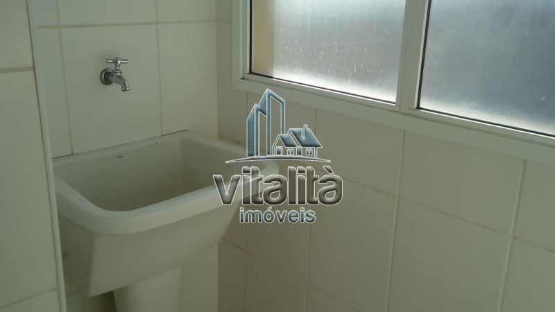 Apartamento para alugar com 2 quartos, 70m² - Foto 21