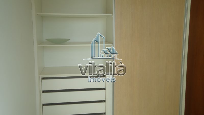 Apartamento para alugar com 2 quartos, 70m² - Foto 15