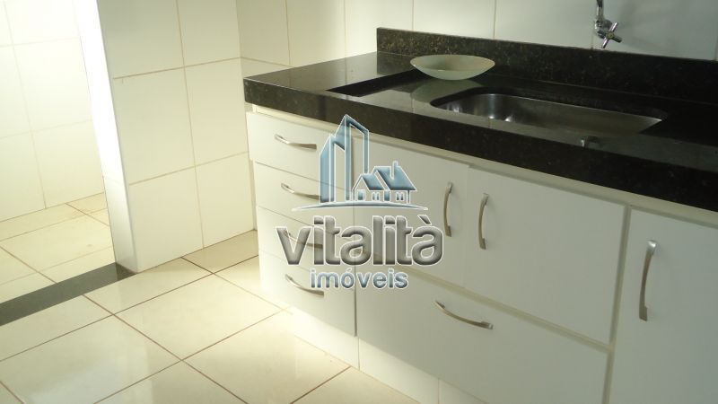 Apartamento para alugar com 2 quartos, 70m² - Foto 17