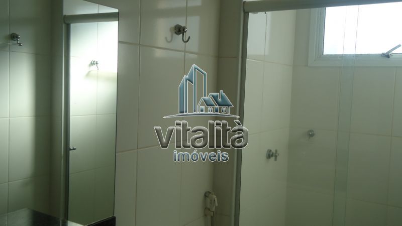Apartamento para alugar com 2 quartos, 70m² - Foto 12