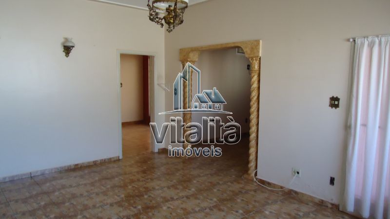 Prédio Inteiro à venda com 4 quartos, 271m² - Foto 1