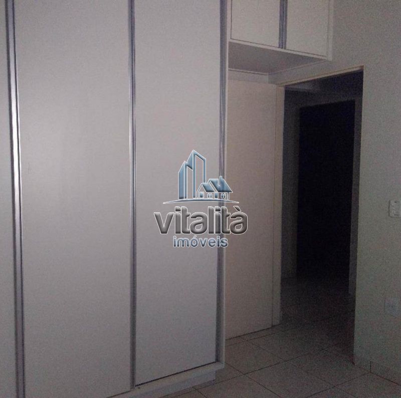 Casa à venda com 3 quartos, 184m² - Foto 3