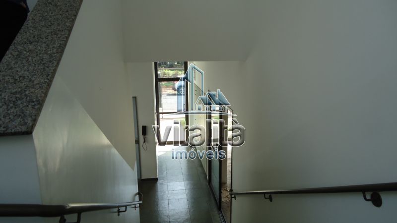 Prédio Inteiro para alugar, 300m² - Foto 2