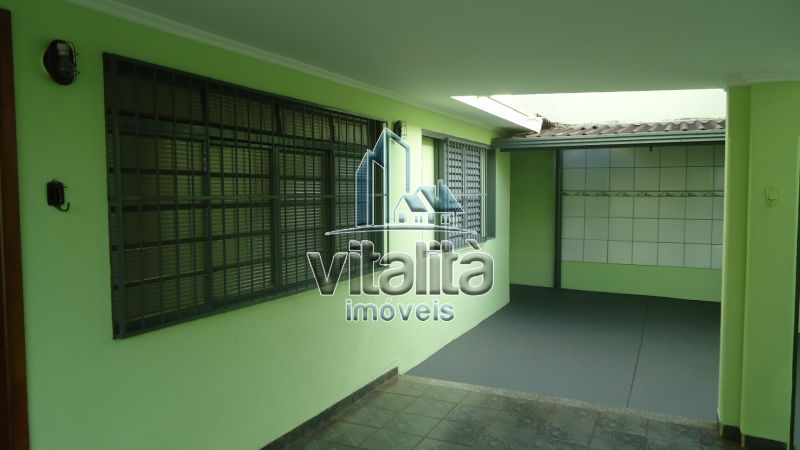 Casa à venda com 2 quartos, 150m² - Foto 17