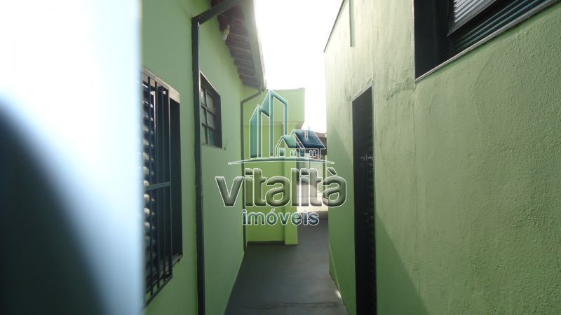 Casa à venda com 2 quartos, 150m² - Foto 21