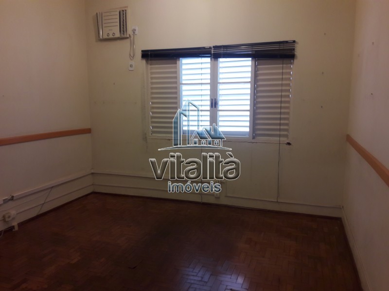 Prédio Inteiro à venda com 3 quartos, 260m² - Foto 13