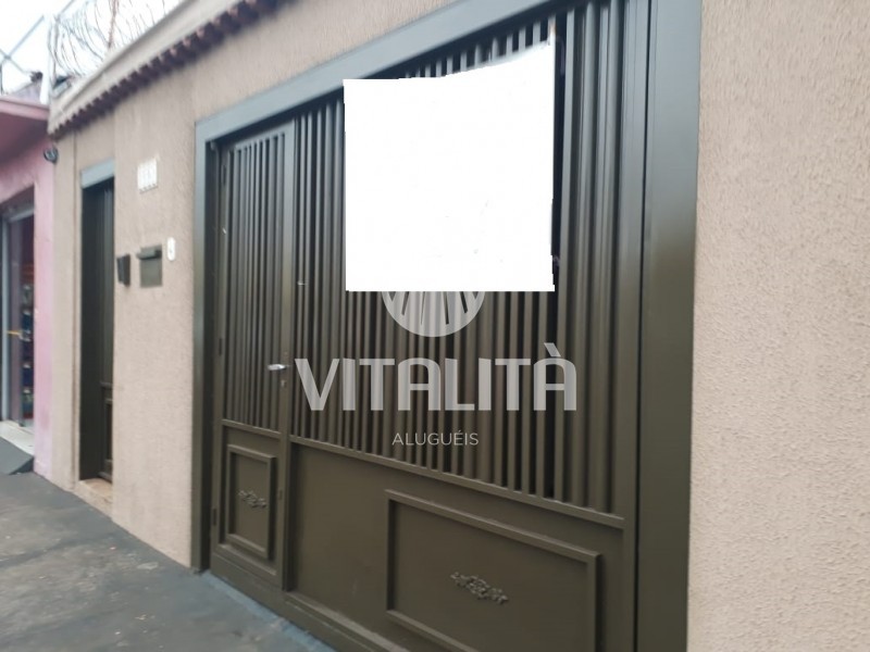 Casa à venda com 3 quartos, 220m² - Foto 1