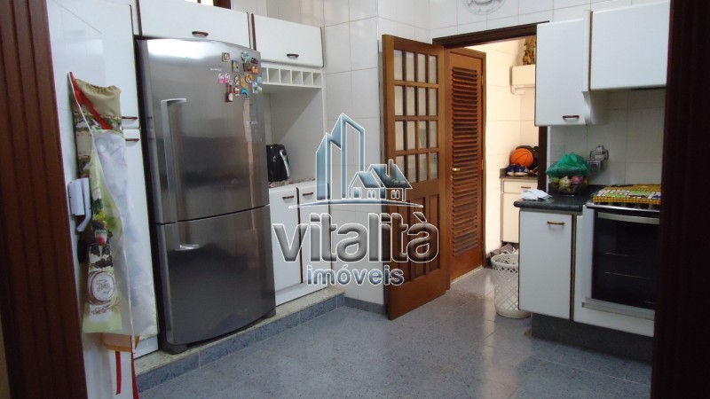 Casa, 4 quartos, 250 m² - Foto 17