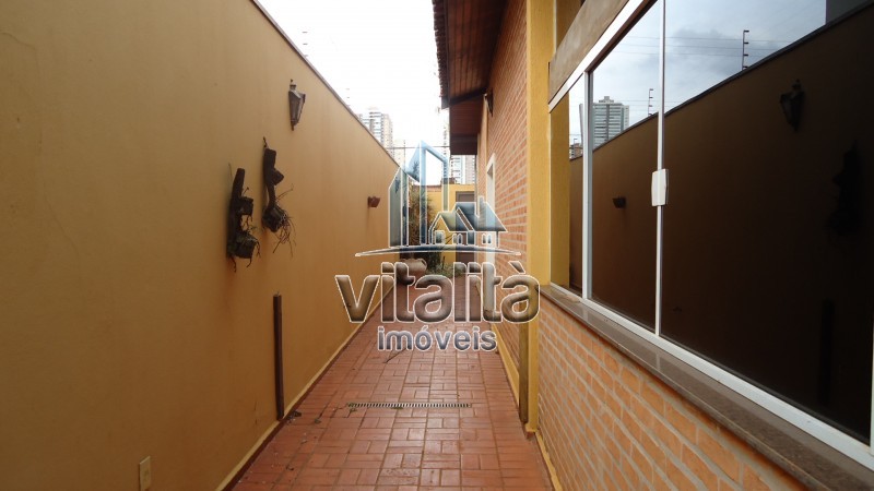 Casa à venda com 4 quartos, 700m² - Foto 44