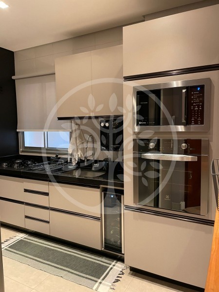 Apartamento à venda com 1 quarto, 42m² - Foto 1