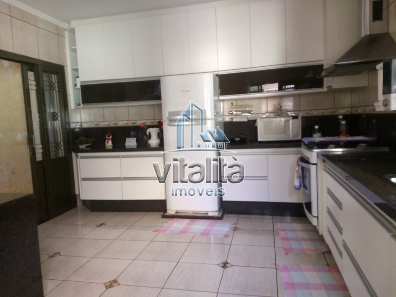 Casa, 3 quartos, 190 m² - Foto 3